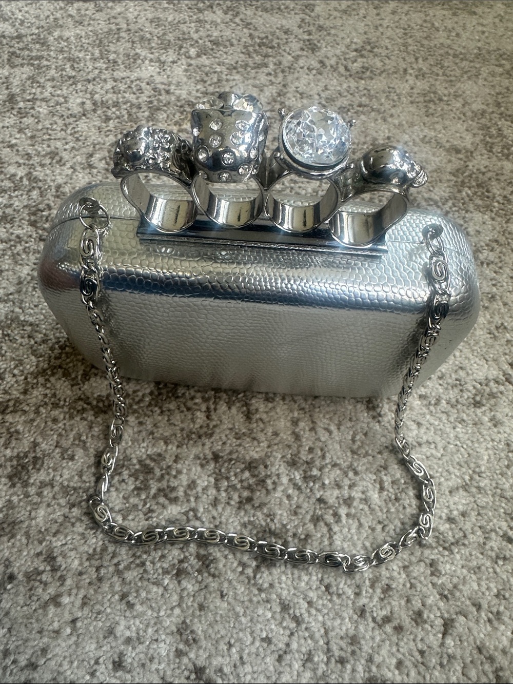 Silver 4 Finger Metallic Textured Clutch/Hand Bag